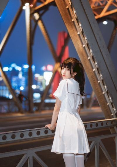 花弄月_高清免费观看